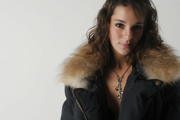 Comment choisir des vestes en laine pour un look professionnel en hiver?